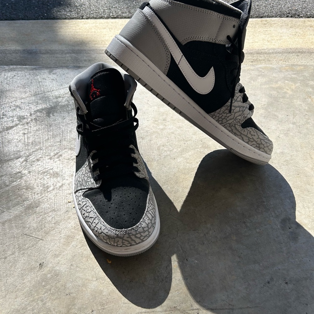 Nike Jordan High Top Shoes Black and Gray